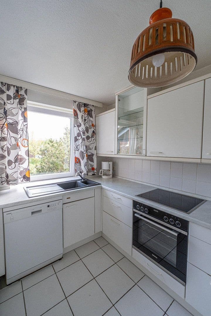 Predaj domu 98 m², pozemek 210 m², Nienbrügger Weg 18, Kiel, Šlezvicko-Holštajnsko Predaj domu 98 m², pozemek 210 m², Nienbrügger Weg 18, Kiel, Šlezvicko-Holštajnsko