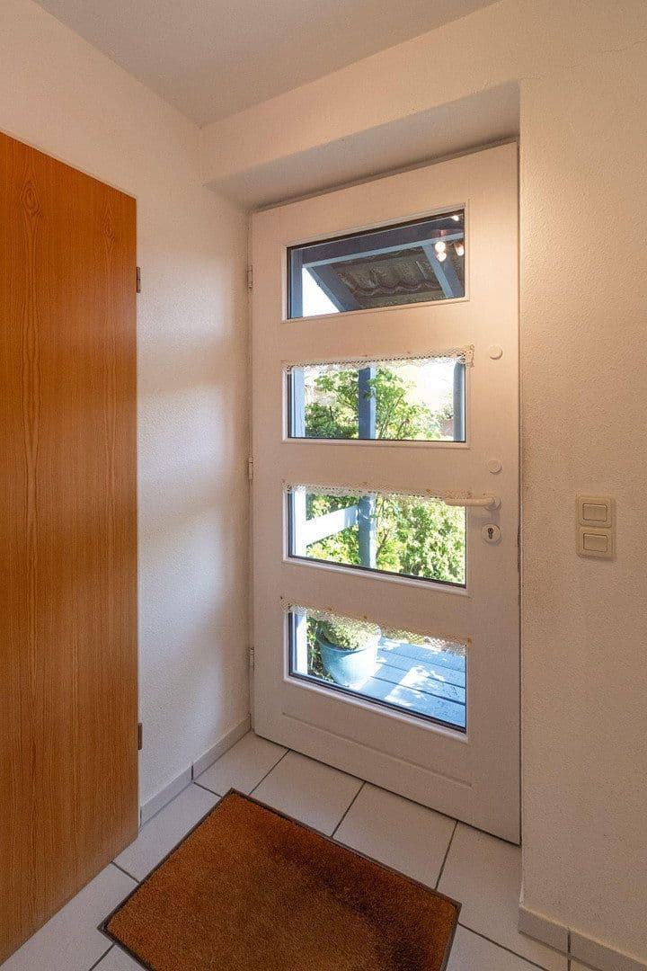 Predaj domu 98 m², pozemek 210 m², Nienbrügger Weg 18, Kiel, Šlezvicko-Holštajnsko Predaj domu 98 m², pozemek 210 m², Nienbrügger Weg 18, Kiel, Šlezvicko-Holštajnsko
