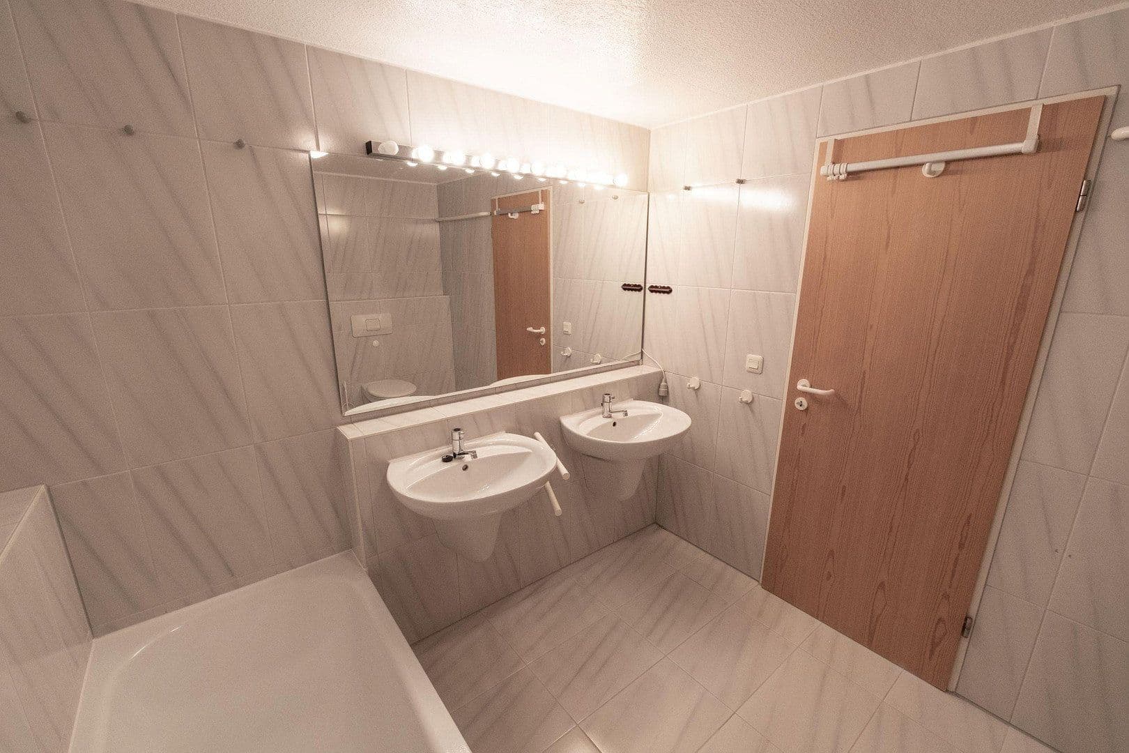 Predaj domu 98 m², pozemek 210 m², Nienbrügger Weg 18, Kiel, Šlezvicko-Holštajnsko Predaj domu 98 m², pozemek 210 m², Nienbrügger Weg 18, Kiel, Šlezvicko-Holštajnsko