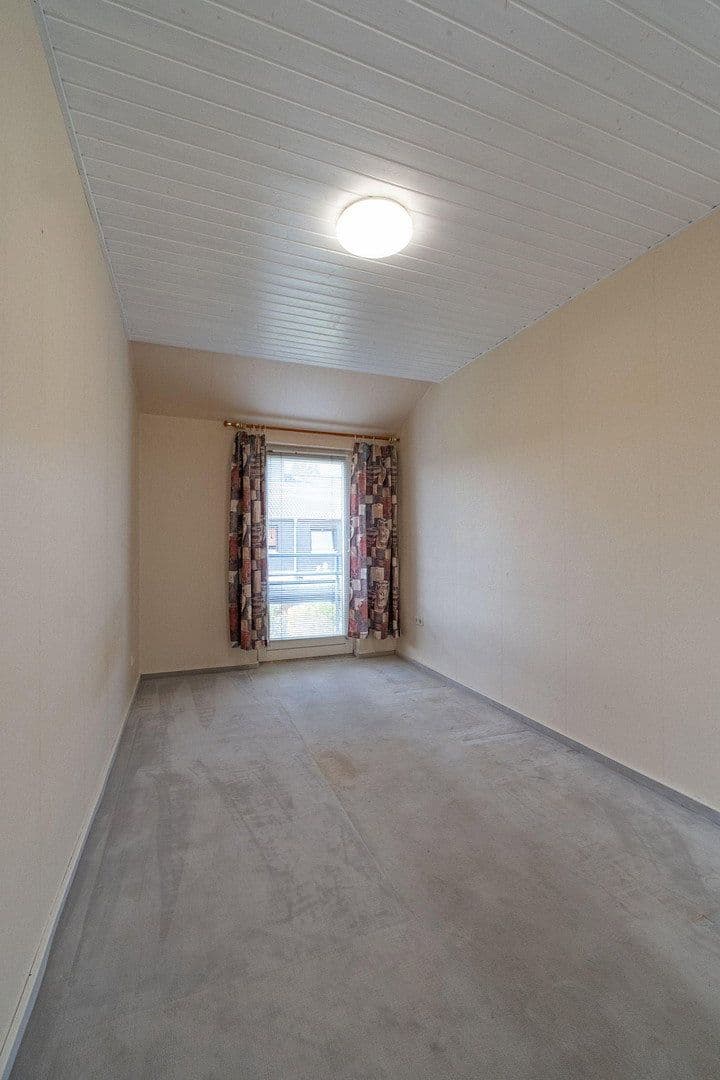Predaj domu 98 m², pozemek 210 m², Nienbrügger Weg 18, Kiel, Šlezvicko-Holštajnsko Predaj domu 98 m², pozemek 210 m², Nienbrügger Weg 18, Kiel, Šlezvicko-Holštajnsko
