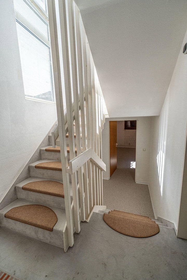 Predaj domu 98 m², pozemek 210 m², Nienbrügger Weg 18, Kiel, Šlezvicko-Holštajnsko Predaj domu 98 m², pozemek 210 m², Nienbrügger Weg 18, Kiel, Šlezvicko-Holštajnsko