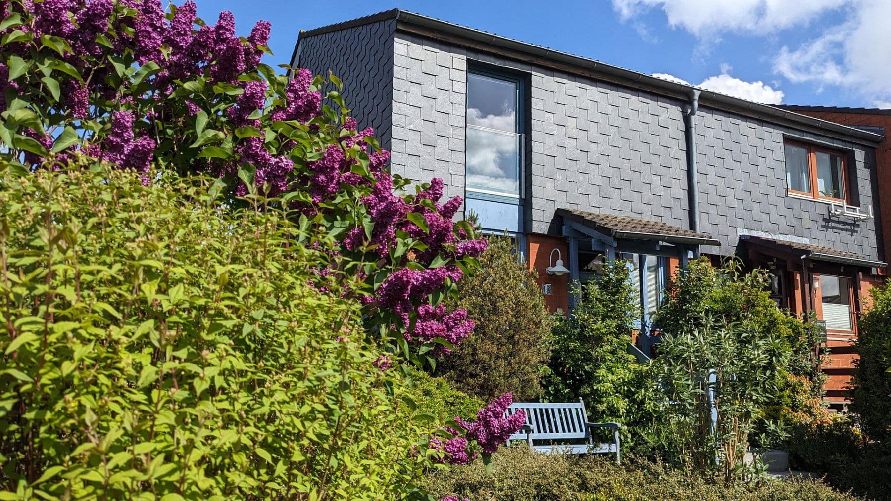 Predaj domu 98 m², pozemek 210 m², Nienbrügger Weg 18, Kiel, Šlezvicko-Holštajnsko Predaj domu 98 m², pozemek 210 m², Nienbrügger Weg 18, Kiel, Šlezvicko-Holštajnsko