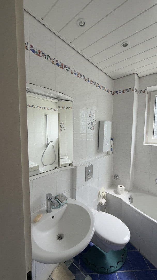 Prenájom bytu 3-izbový 73 m², Poppenreutherstr. 79, Nürnberg, Bavorsko Prenájom bytu 3-izbový 73 m², Poppenreutherstr. 79, Nürnberg, Bavorsko