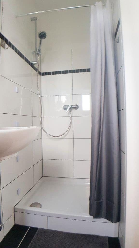 Prenájom bytu 2-izbový 41 m², Kanalstr. 64, Leverkusen, Severné Porýnie - Westfálsko Prenájom bytu 2-izbový 41 m², Kanalstr. 64, Leverkusen, Severné Porýnie - Westfálsko
