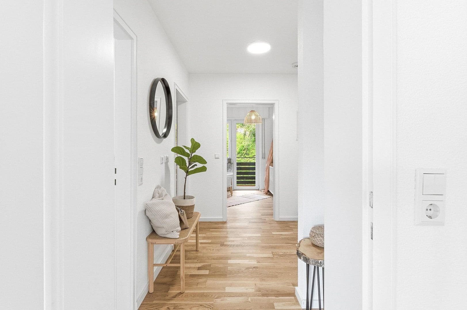 Prenájom bytu 3-izbový 77 m², Mirabellenstrasse 74, Stuttgart Obertürkheim, Bádensko-Wurttembersko Prenájom bytu 3-izbový 77 m², Mirabellenstrasse 74, Stuttgart Obertürkheim, Bádensko-Wurttembersko