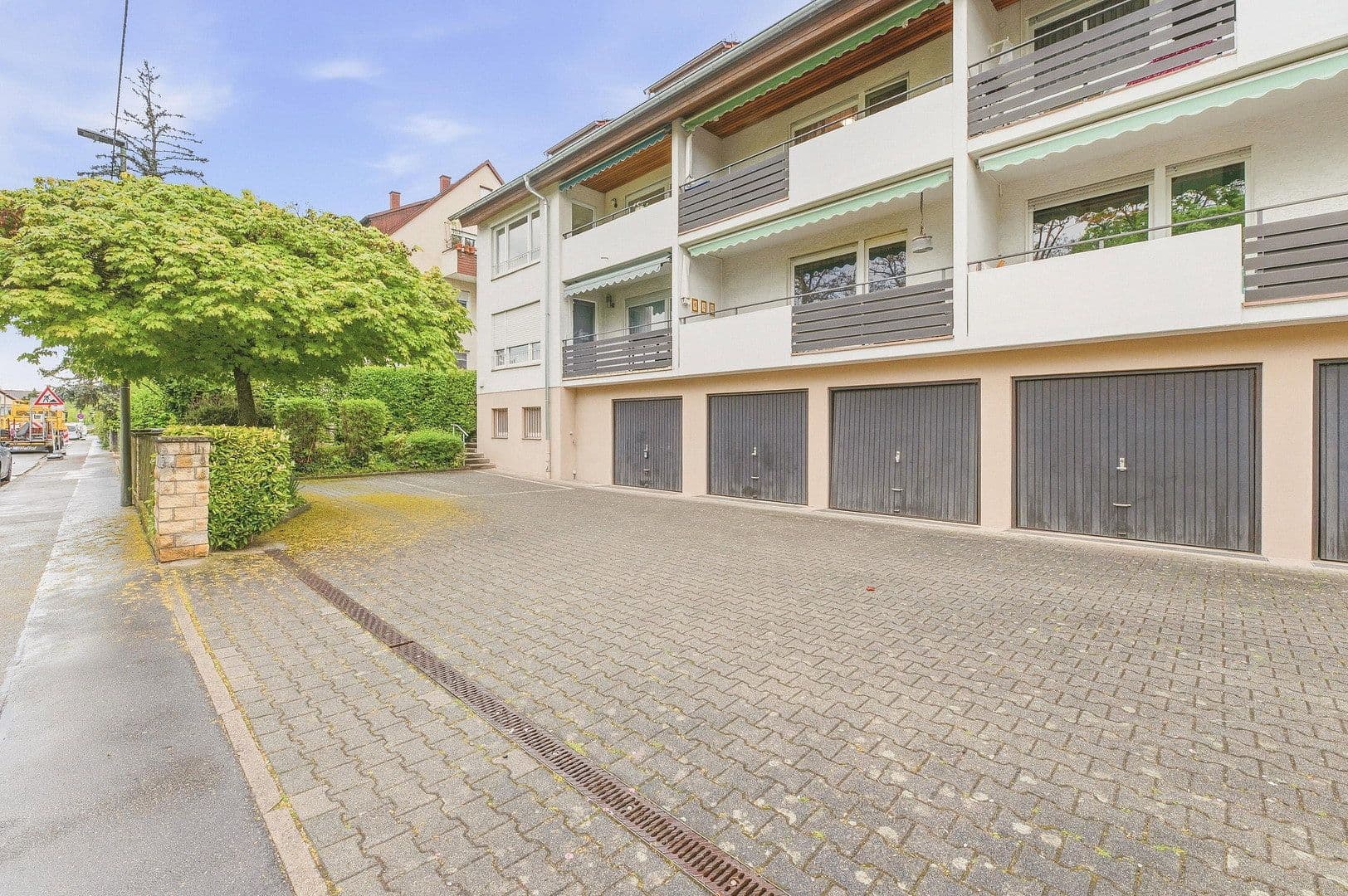 Prenájom bytu 3-izbový 77 m², Mirabellenstrasse 74, Stuttgart Obertürkheim, Bádensko-Wurttembersko Prenájom bytu 3-izbový 77 m², Mirabellenstrasse 74, Stuttgart Obertürkheim, Bádensko-Wurttembersko