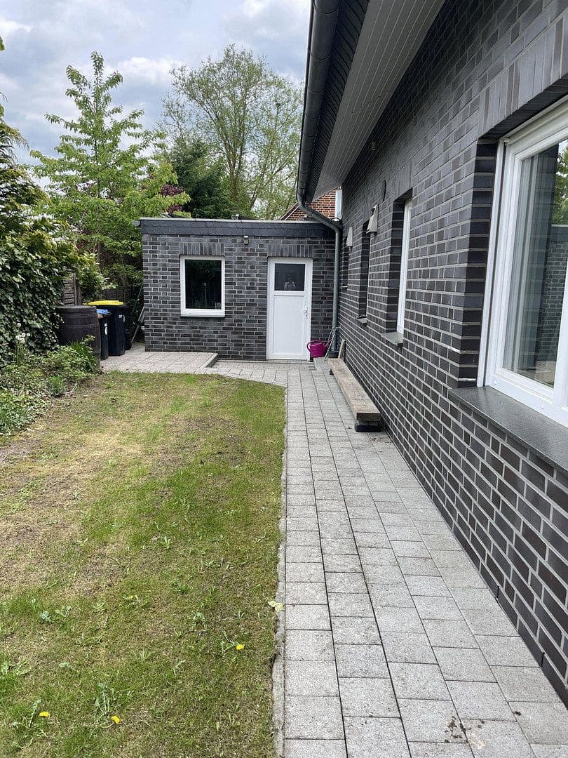Predaj domu 176 m², pozemek 785 m², Lüneburg, Dolné Sasko Predaj domu 176 m², pozemek 785 m², Lüneburg, Dolné Sasko