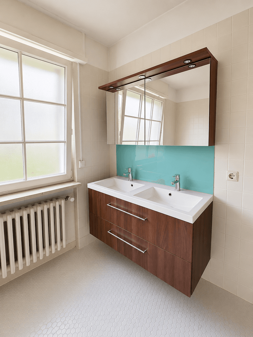 Predaj domu 320 m², pozemek 1.334 m², Karlsruhe, Bádensko-Wurttembersko Predaj domu 320 m², pozemek 1.334 m², Karlsruhe, Bádensko-Wurttembersko