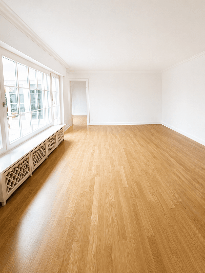 Predaj domu 320 m², pozemek 1.334 m², Karlsruhe, Bádensko-Wurttembersko Predaj domu 320 m², pozemek 1.334 m², Karlsruhe, Bádensko-Wurttembersko