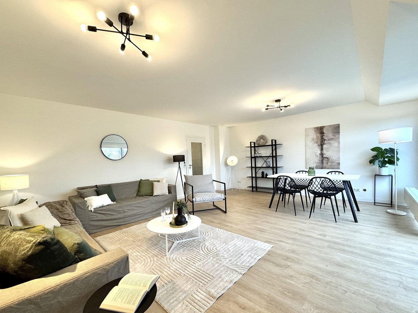 Predaj bytu 4-izbový 132 m², Lübeck, Šlezvicko-Holštajnsko Predaj bytu 4-izbový 132 m², Lübeck, Šlezvicko-Holštajnsko
