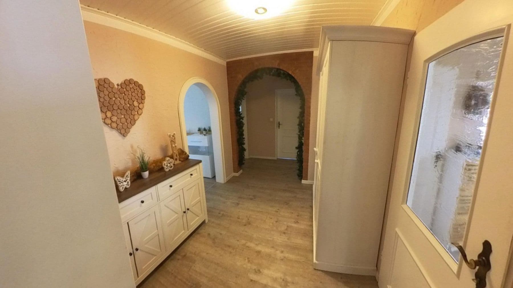 Predaj domu 200 m², pozemek 881 m², Hameln, Dolné Sasko Predaj domu 200 m², pozemek 881 m², Hameln, Dolné Sasko
