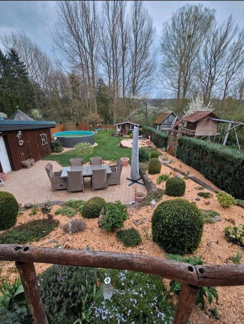 Predaj domu 200 m², pozemek 881 m², Hameln, Dolné Sasko Predaj domu 200 m², pozemek 881 m², Hameln, Dolné Sasko