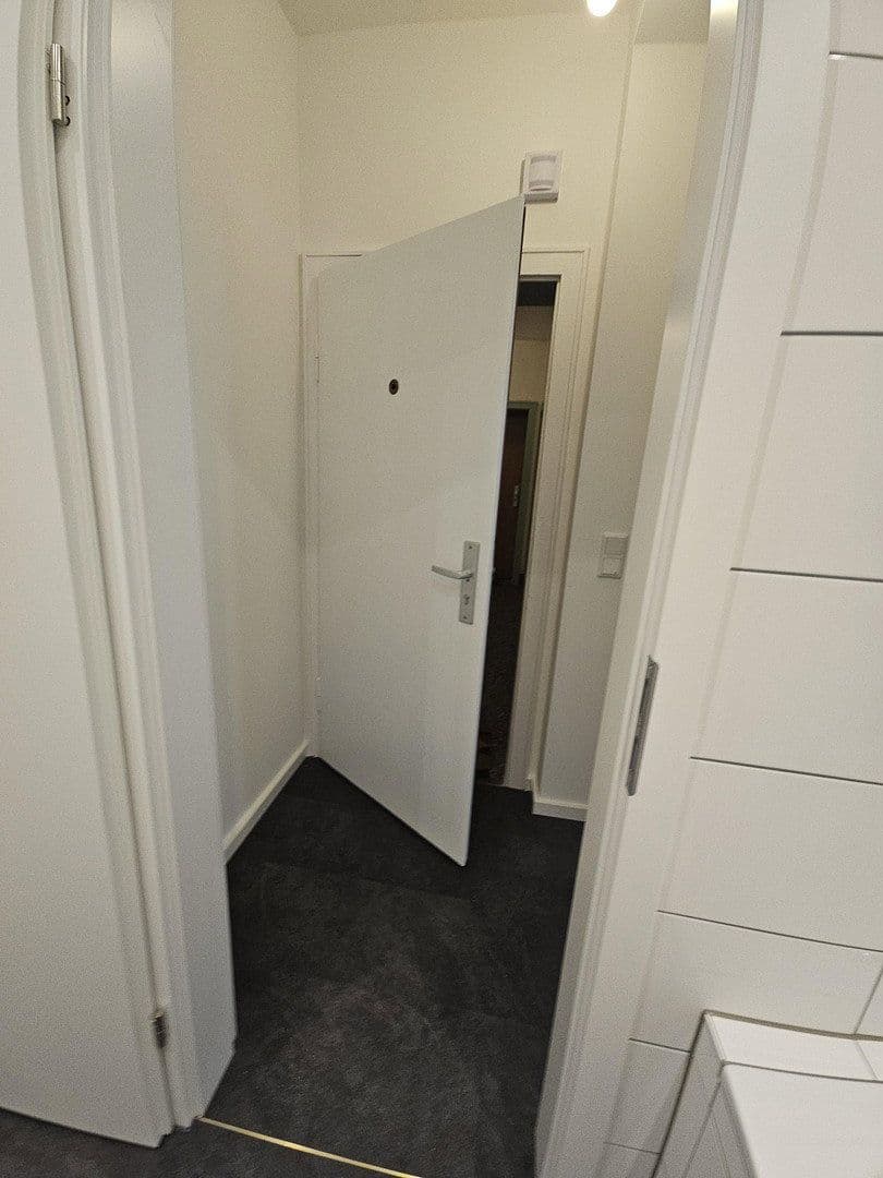 Prenájom bytu 1-izbový 30 m², Düsseldorf, Severné Porýnie - Westfálsko Prenájom bytu 1-izbový 30 m², Düsseldorf, Severné Porýnie - Westfálsko