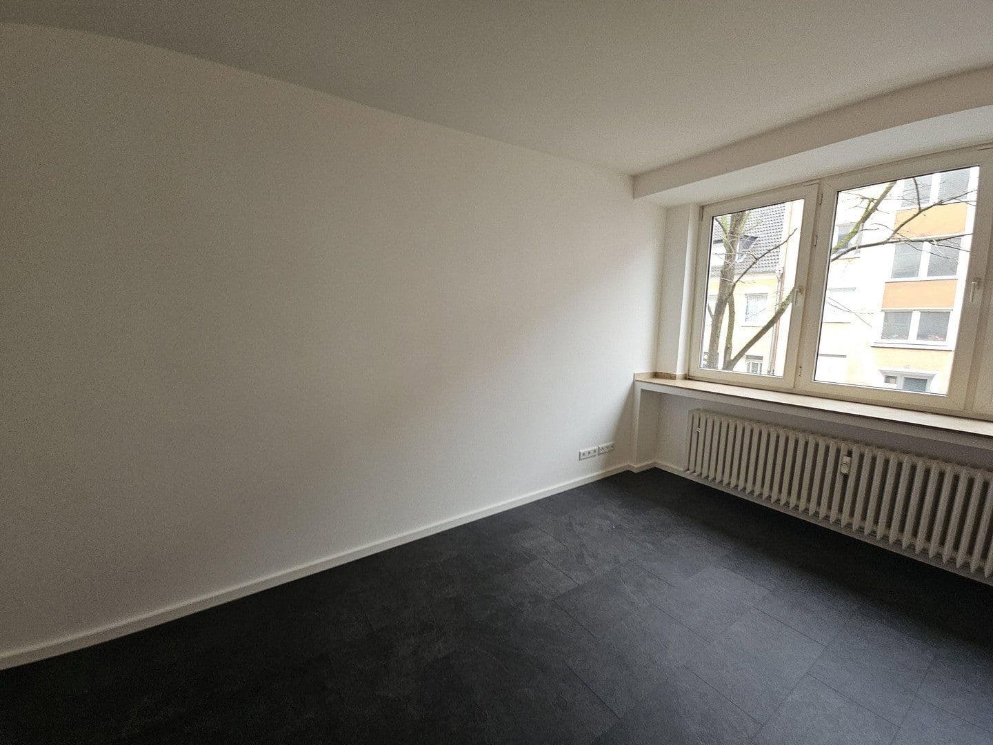 Prenájom bytu 1-izbový 30 m², Düsseldorf, Severné Porýnie - Westfálsko Prenájom bytu 1-izbový 30 m², Düsseldorf, Severné Porýnie - Westfálsko