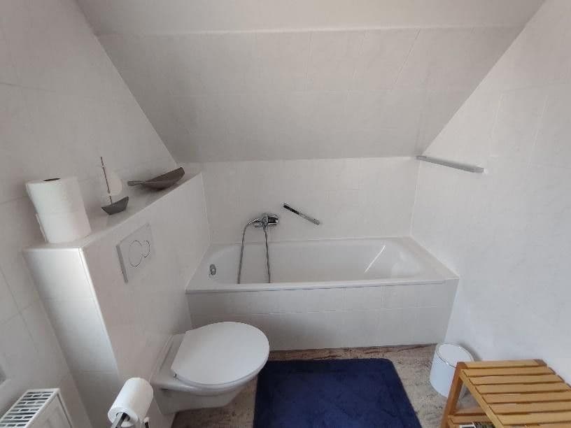 Predaj domu 130 m², pozemek 673 m², Schwalbach am Taunus, Hesensko Predaj domu 130 m², pozemek 673 m², Schwalbach am Taunus, Hesensko