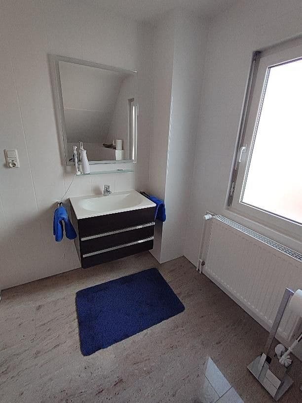 Predaj domu 130 m², pozemek 673 m², Schwalbach am Taunus, Hesensko Predaj domu 130 m², pozemek 673 m², Schwalbach am Taunus, Hesensko
