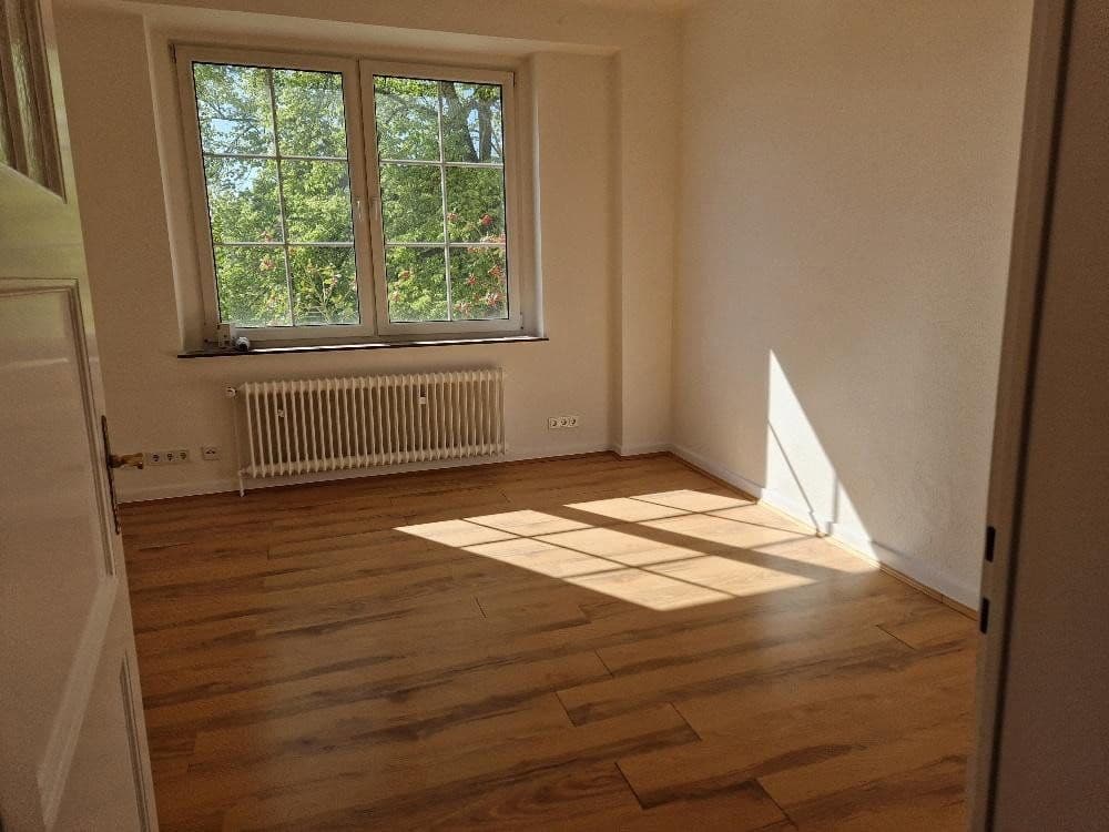 Prenájom bytu 4-izbový 139 m², Siegburg, Severné Porýnie - Westfálsko Prenájom bytu 4-izbový 139 m², Siegburg, Severné Porýnie - Westfálsko