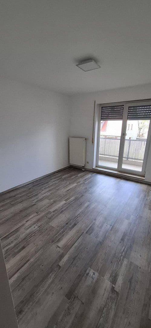 Prenájom bytu 3-izbový 73 m², Bubenreuth, Bavorsko Prenájom bytu 3-izbový 73 m², Bubenreuth, Bavorsko