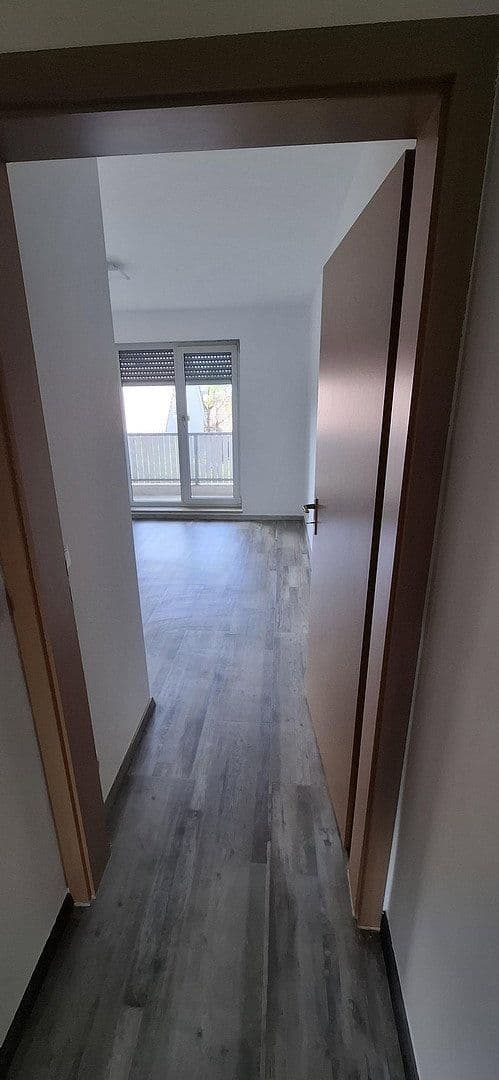 Prenájom bytu 3-izbový 73 m², Bubenreuth, Bavorsko Prenájom bytu 3-izbový 73 m², Bubenreuth, Bavorsko