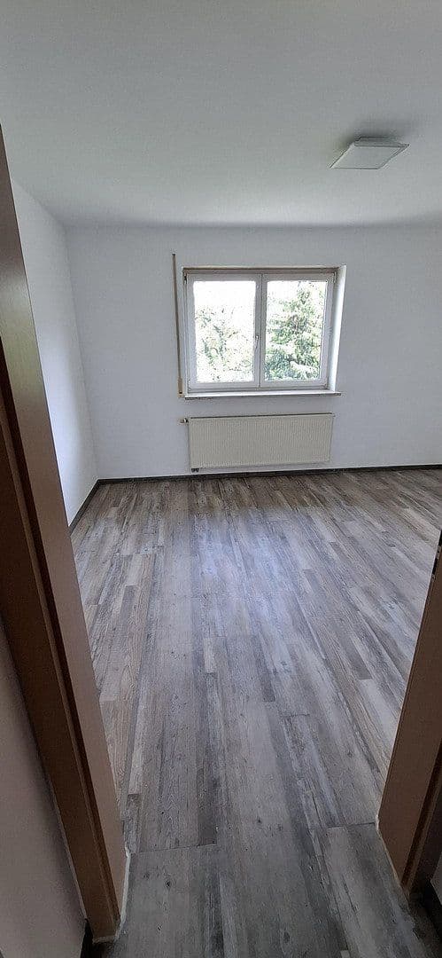Prenájom bytu 3-izbový 73 m², Bubenreuth, Bavorsko Prenájom bytu 3-izbový 73 m², Bubenreuth, Bavorsko