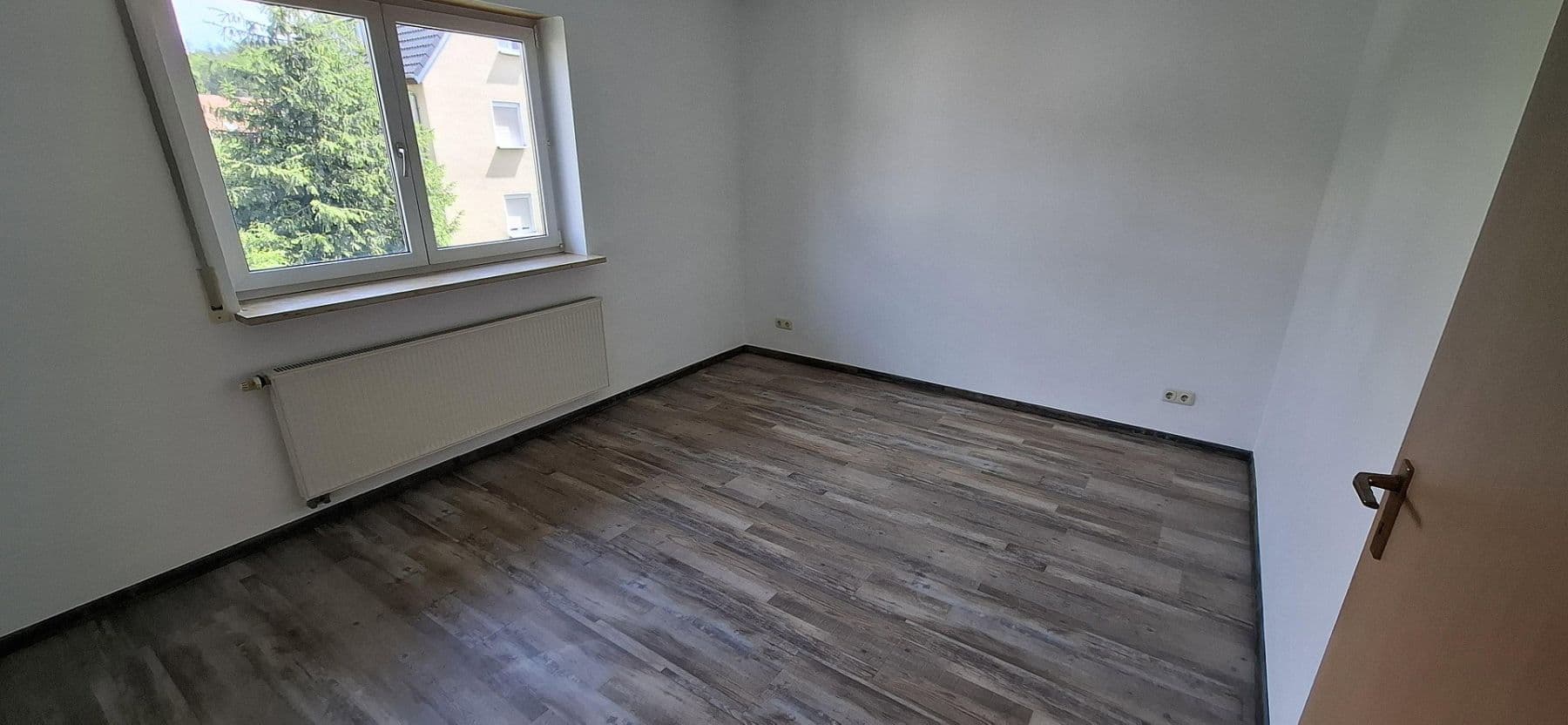 Prenájom bytu 3-izbový 73 m², Bubenreuth, Bavorsko Prenájom bytu 3-izbový 73 m², Bubenreuth, Bavorsko