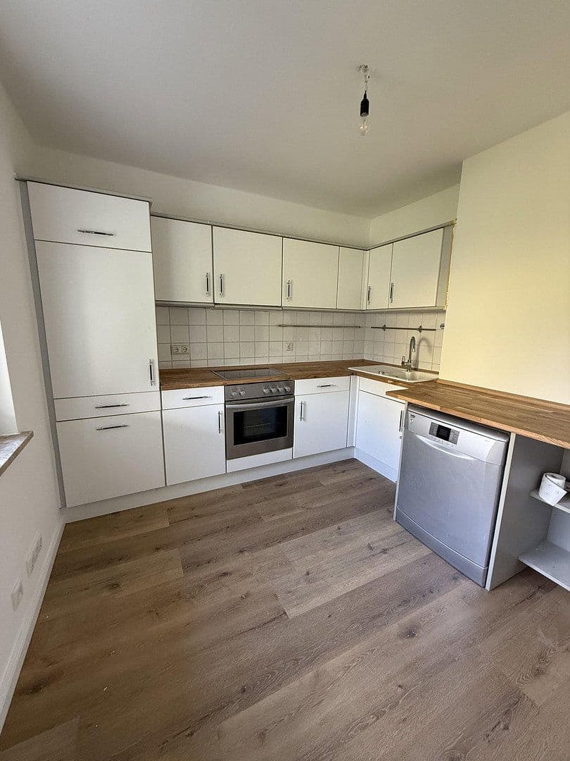 Prenájom bytu 3-izbový 105 m², Scharbeutz, Šlezvicko-Holštajnsko Prenájom bytu 3-izbový 105 m², Scharbeutz, Šlezvicko-Holštajnsko