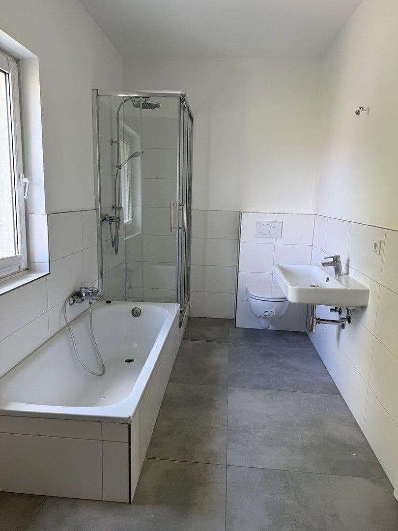 Prenájom bytu 3-izbový 105 m², Scharbeutz, Šlezvicko-Holštajnsko Prenájom bytu 3-izbový 105 m², Scharbeutz, Šlezvicko-Holštajnsko