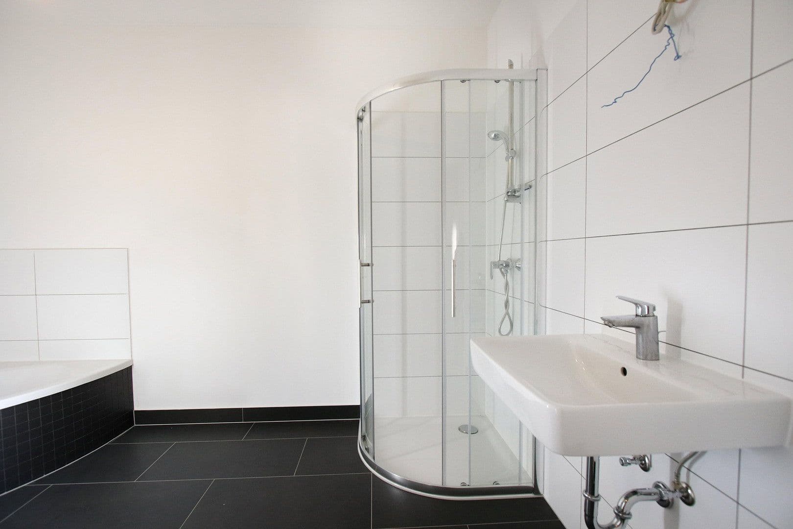 Prenájom bytu 4-izbový 98 m², St.Pölten, Dolné Rakúsko Prenájom bytu 4-izbový 98 m², St.Pölten, Dolné Rakúsko