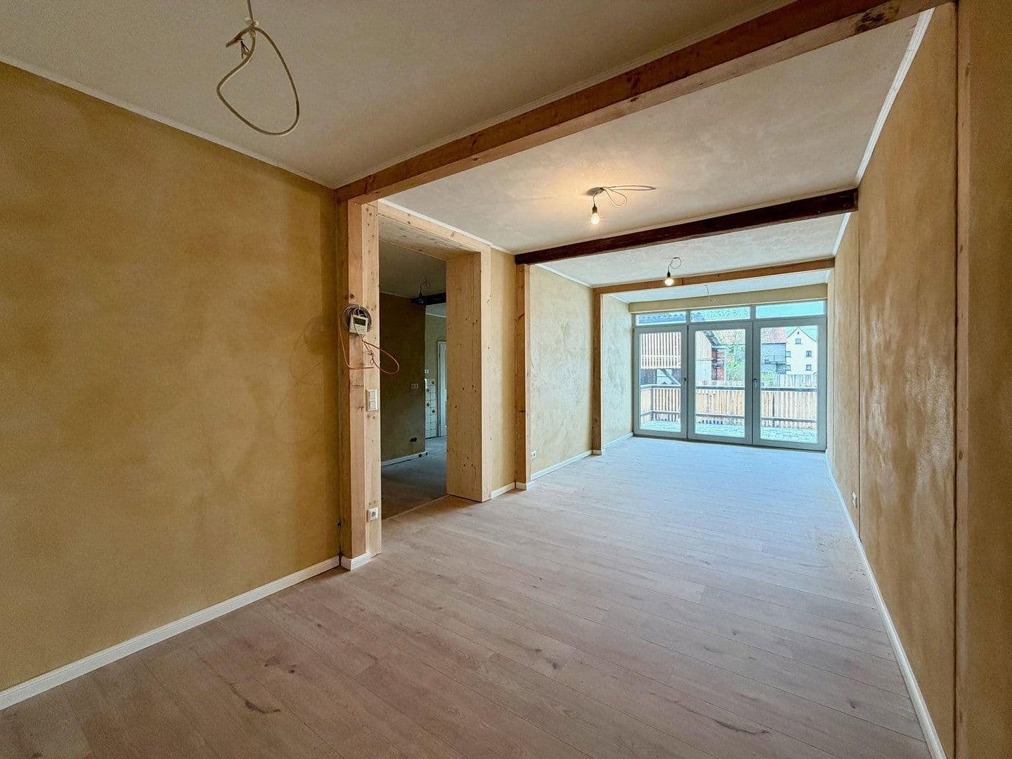 Predaj domu 208 m², pozemek 474 m², Albertshofen, Bavorsko Predaj domu 208 m², pozemek 474 m², Albertshofen, Bavorsko