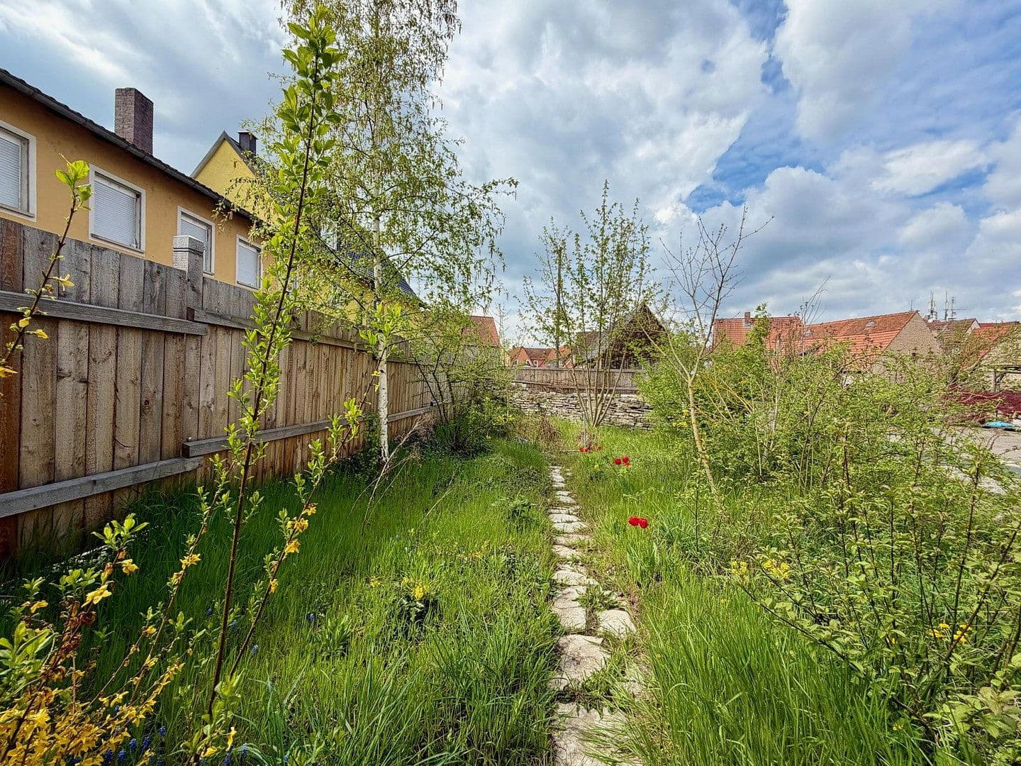 Predaj domu 208 m², pozemek 474 m², Albertshofen, Bavorsko Predaj domu 208 m², pozemek 474 m², Albertshofen, Bavorsko