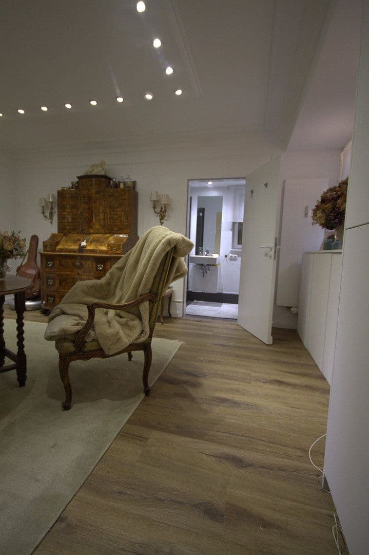 Predaj bytu 3-izbový 81 m², Romanstr, München, Bavorsko Predaj bytu 3-izbový 81 m², Romanstr, München, Bavorsko