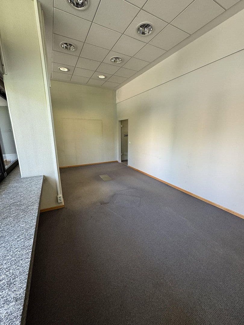 Prenájom kancelárie 170 m², Alleestrasse 6, Neustadt an der Aisch, Bavorsko Prenájom kancelárie 170 m², Alleestrasse 6, Neustadt an der Aisch, Bavorsko