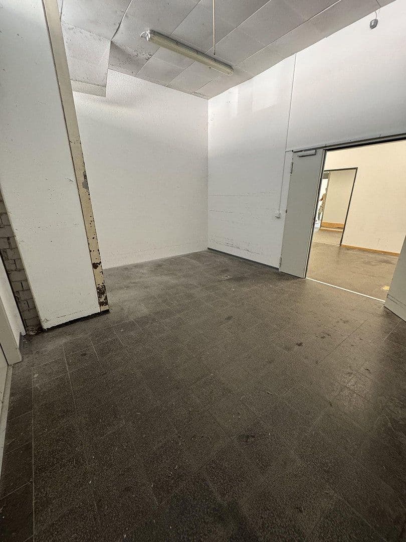 Prenájom kancelárie 170 m², Alleestrasse 6, Neustadt an der Aisch, Bavorsko Prenájom kancelárie 170 m², Alleestrasse 6, Neustadt an der Aisch, Bavorsko