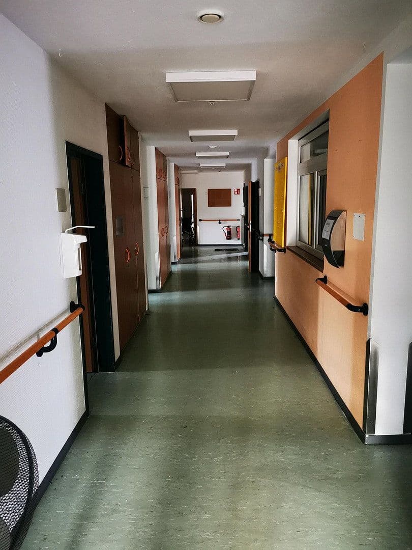 Prenájom domu 980 m², pozemek 8.487 m², Am Sandhop 2, Neustadt am Rübenberge, Dolné Sasko Prenájom domu 980 m², pozemek 8.487 m², Am Sandhop 2, Neustadt am Rübenberge, Dolné Sasko