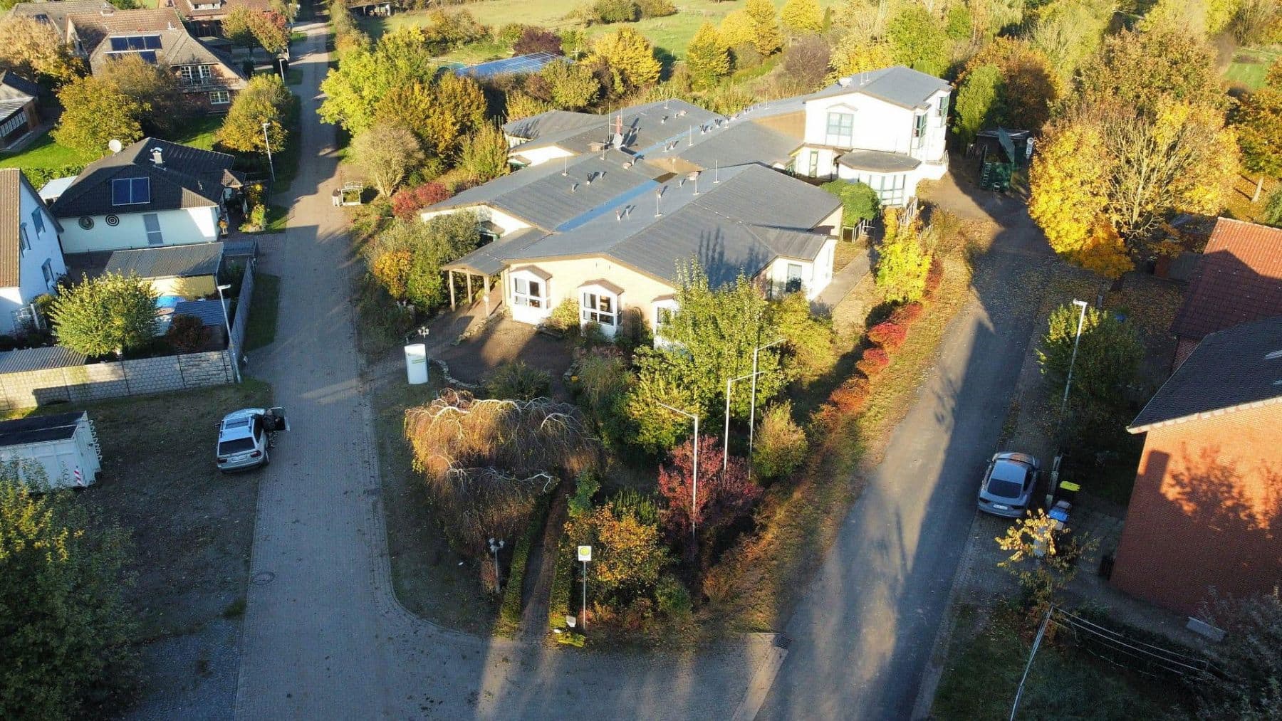 Prenájom domu 980 m², pozemek 8.487 m², Am Sandhop 2, Neustadt am Rübenberge, Dolné Sasko Prenájom domu 980 m², pozemek 8.487 m², Am Sandhop 2, Neustadt am Rübenberge, Dolné Sasko