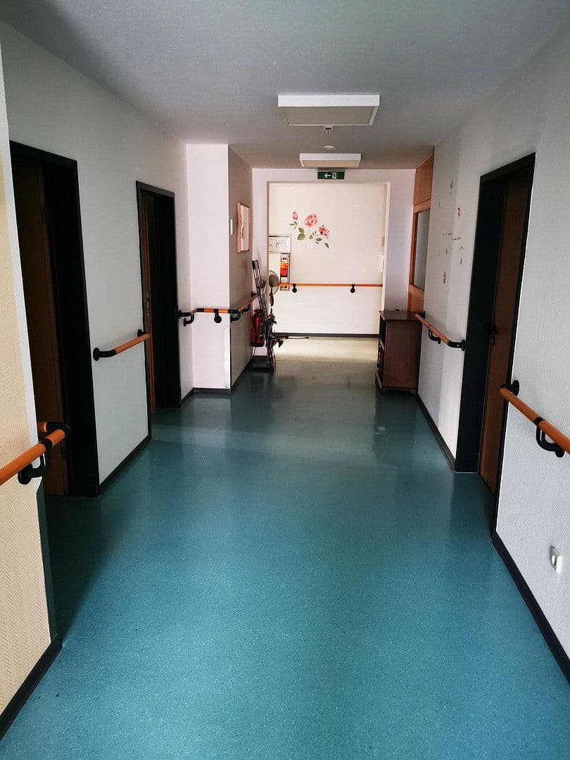 Prenájom domu 980 m², pozemek 8.487 m², Am Sandhop 2, Neustadt am Rübenberge, Dolné Sasko Prenájom domu 980 m², pozemek 8.487 m², Am Sandhop 2, Neustadt am Rübenberge, Dolné Sasko