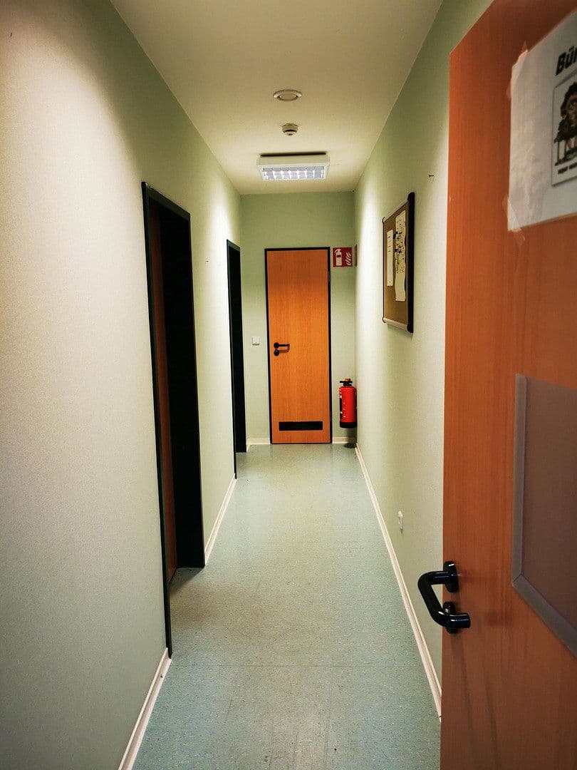 Prenájom domu 980 m², pozemek 8.487 m², Am Sandhop 2, Neustadt am Rübenberge, Dolné Sasko Prenájom domu 980 m², pozemek 8.487 m², Am Sandhop 2, Neustadt am Rübenberge, Dolné Sasko