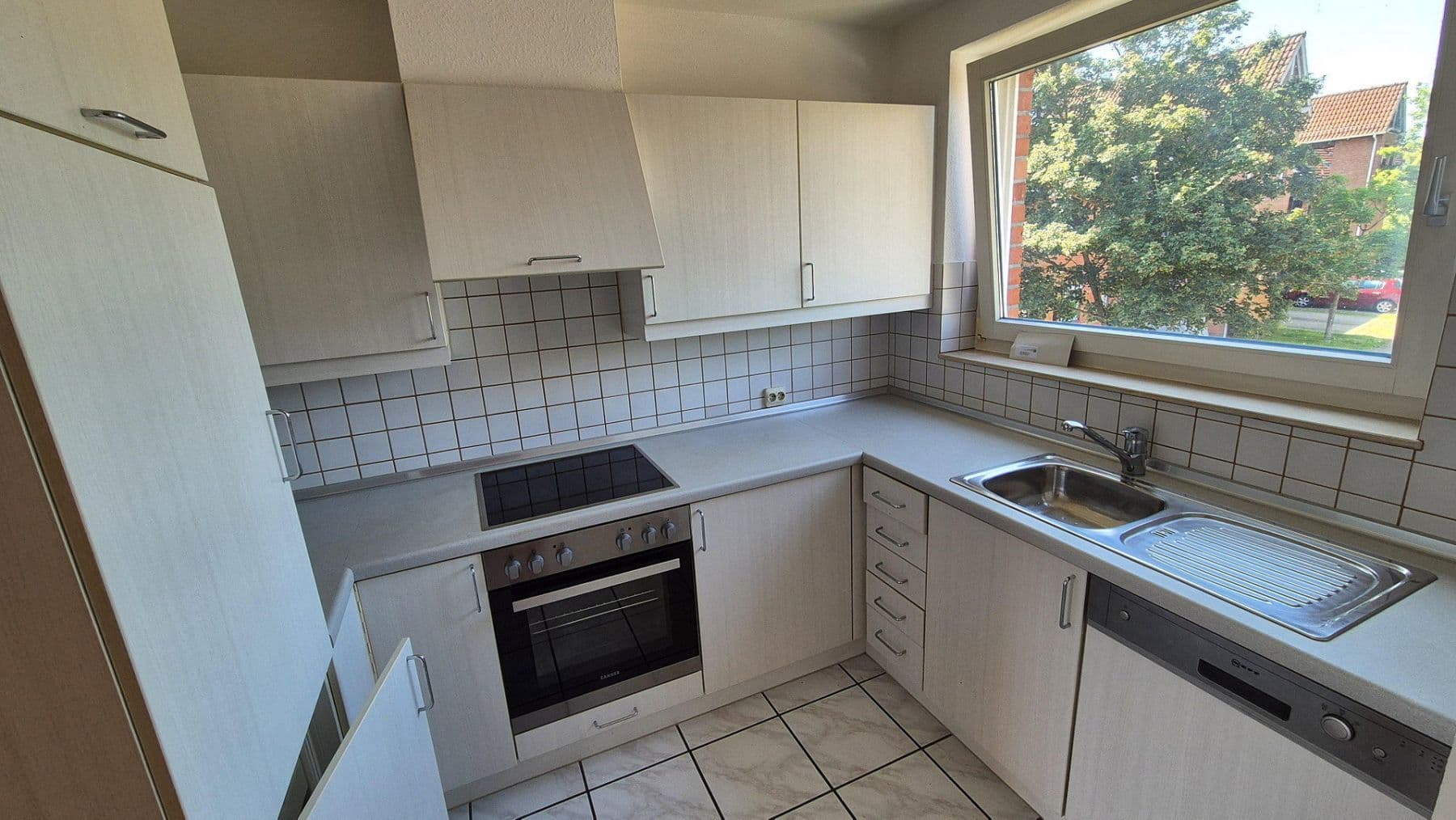 Prenájom bytu 2-izbový 51 m², Schwerin, Meklenbursko-Predpomoransko Prenájom bytu 2-izbový 51 m², Schwerin, Meklenbursko-Predpomoransko