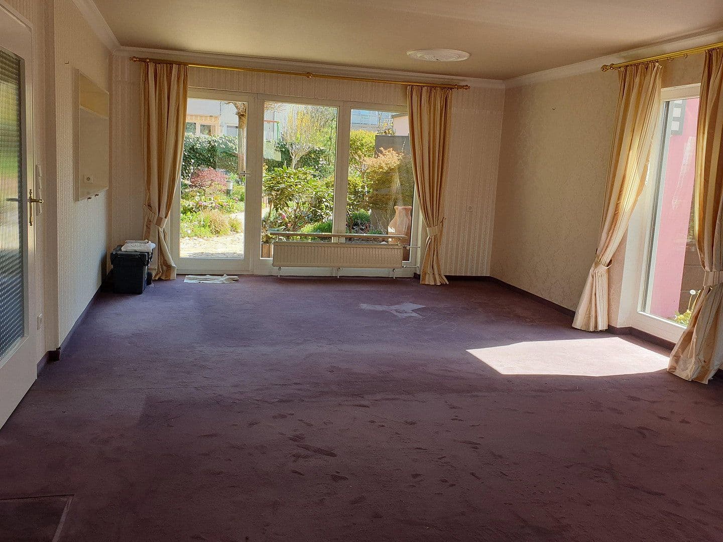 Predaj domu 140 m², pozemek 360 m², Nürnberg, Bavorsko Predaj domu 140 m², pozemek 360 m², Nürnberg, Bavorsko