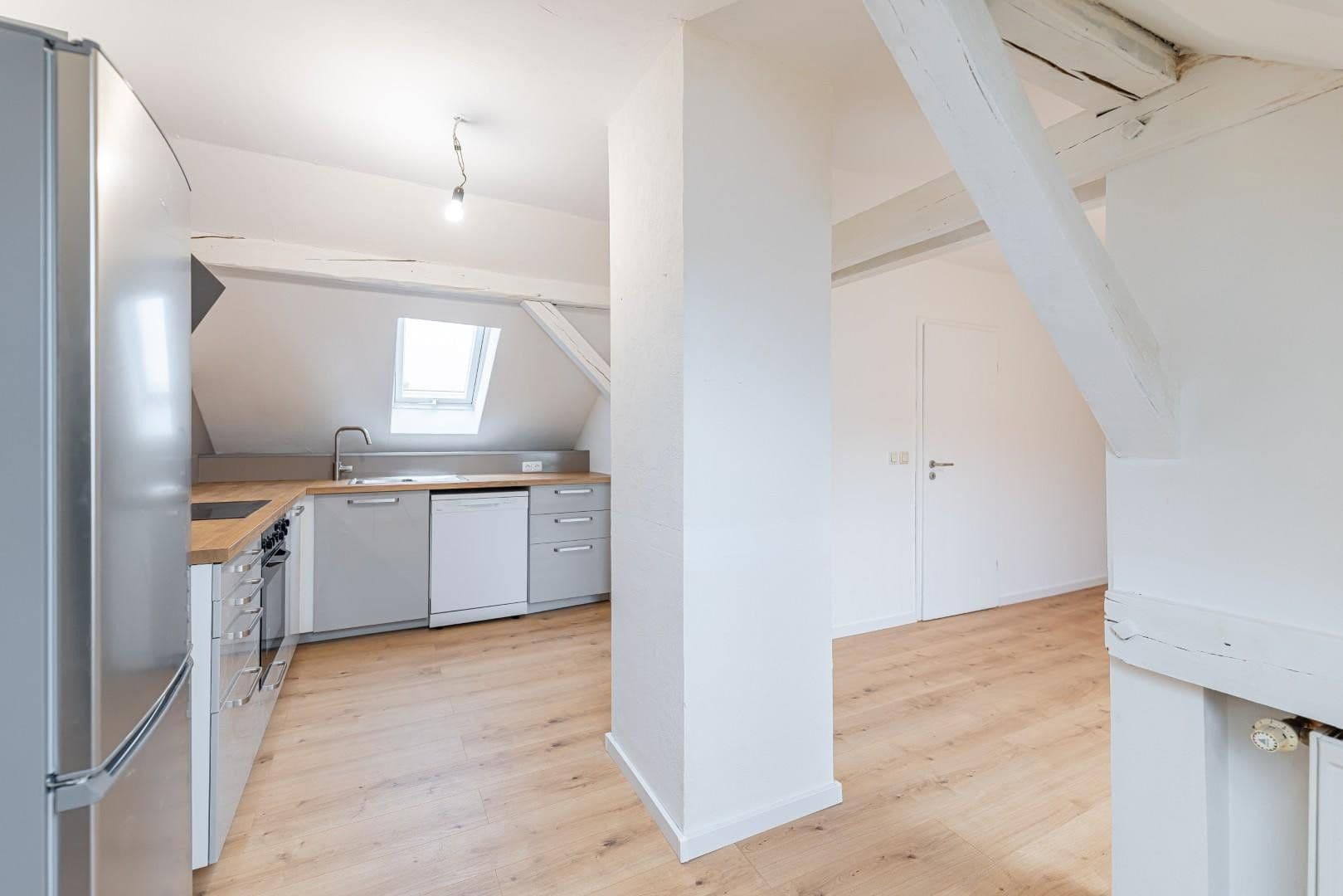 Prenájom bytu 3-izbový 80 m², Konradstr., Nürnberg, Bavorsko Prenájom bytu 3-izbový 80 m², Konradstr., Nürnberg, Bavorsko