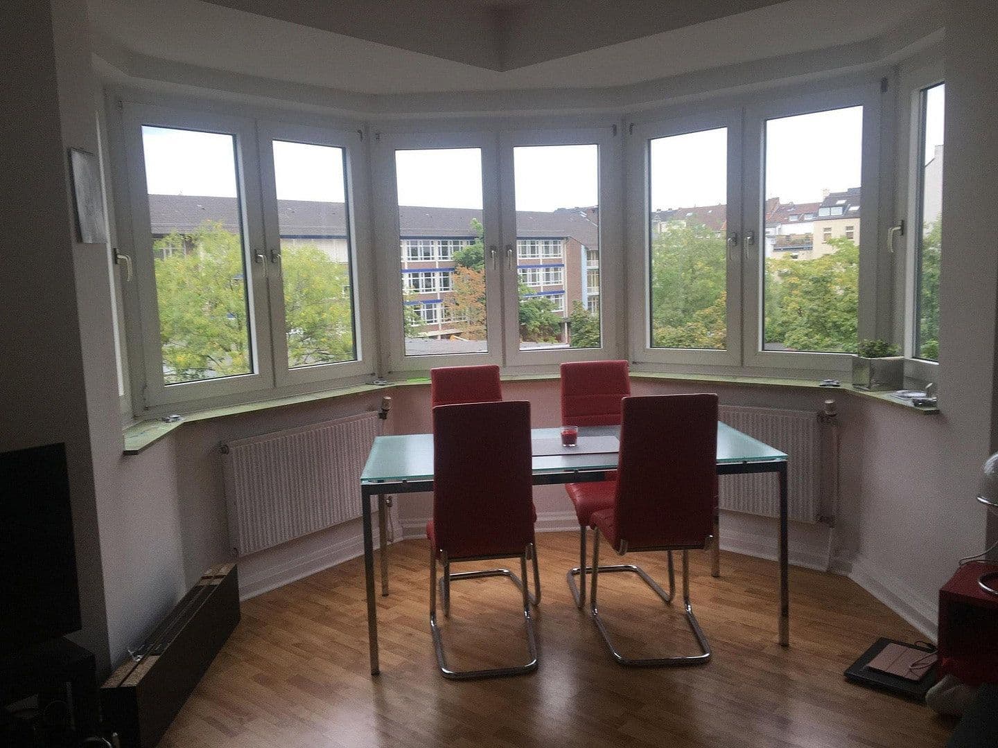 Prenájom bytu 2-izbový 61 m², Düsseldorf, Severné Porýnie - Westfálsko Prenájom bytu 2-izbový 61 m², Düsseldorf, Severné Porýnie - Westfálsko