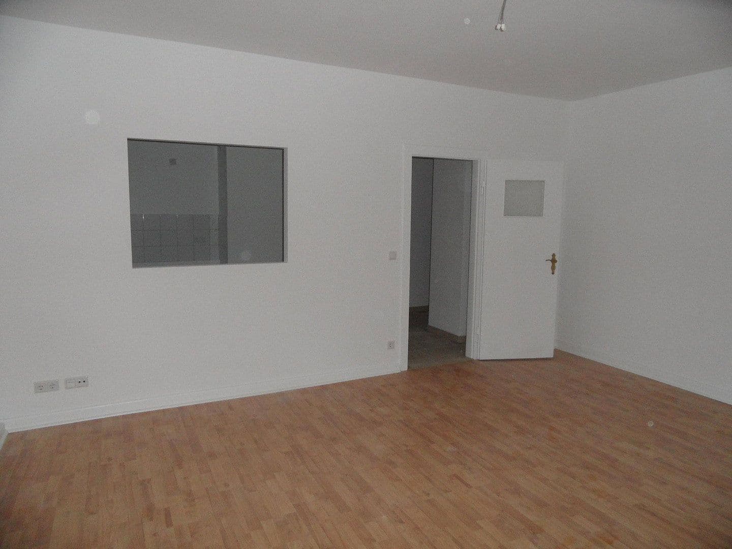 Prenájom bytu 2-izbový 61 m², Düsseldorf, Severné Porýnie - Westfálsko Prenájom bytu 2-izbový 61 m², Düsseldorf, Severné Porýnie - Westfálsko