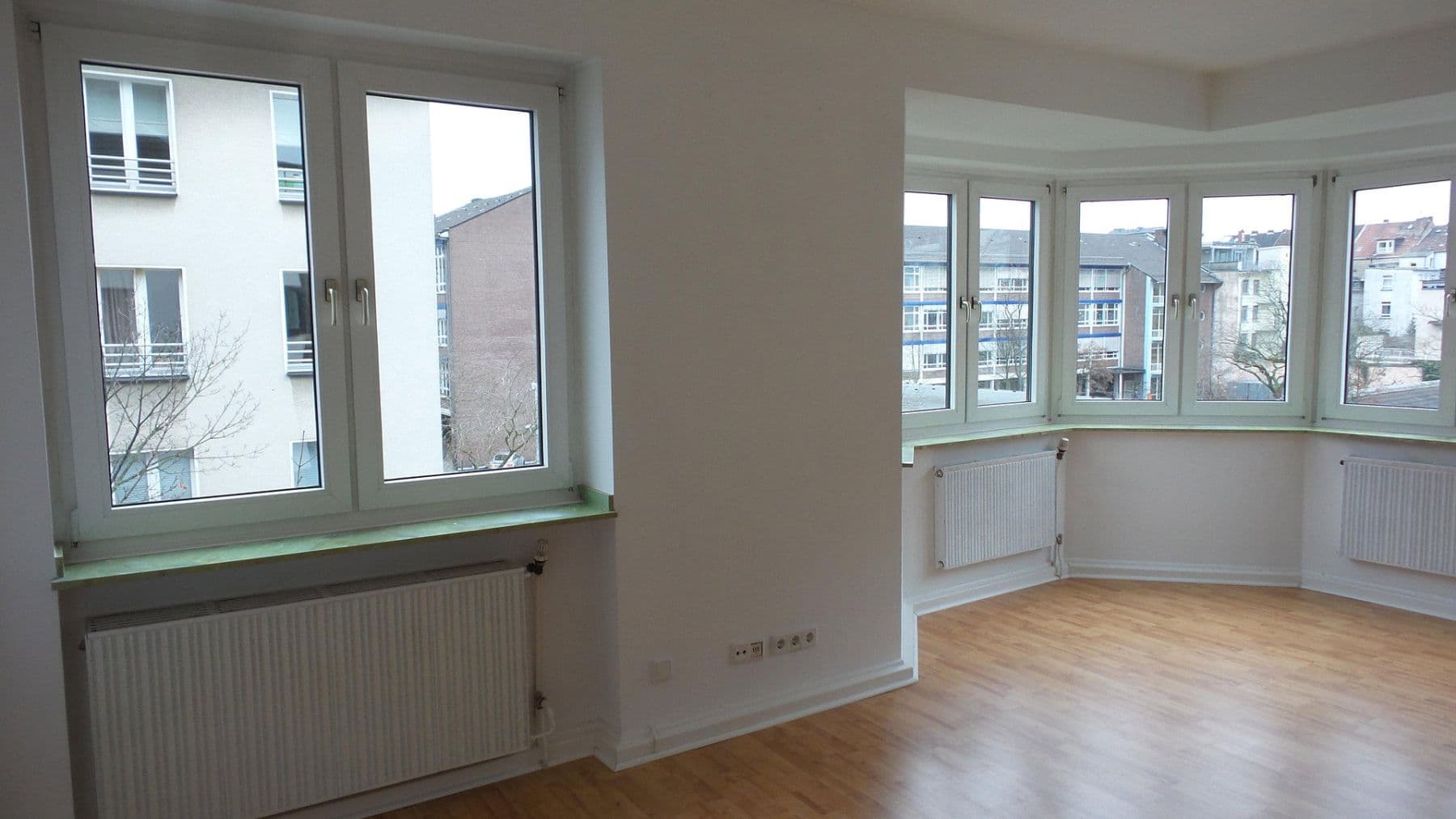 Prenájom bytu 2-izbový 61 m², Düsseldorf, Severné Porýnie - Westfálsko Prenájom bytu 2-izbový 61 m², Düsseldorf, Severné Porýnie - Westfálsko