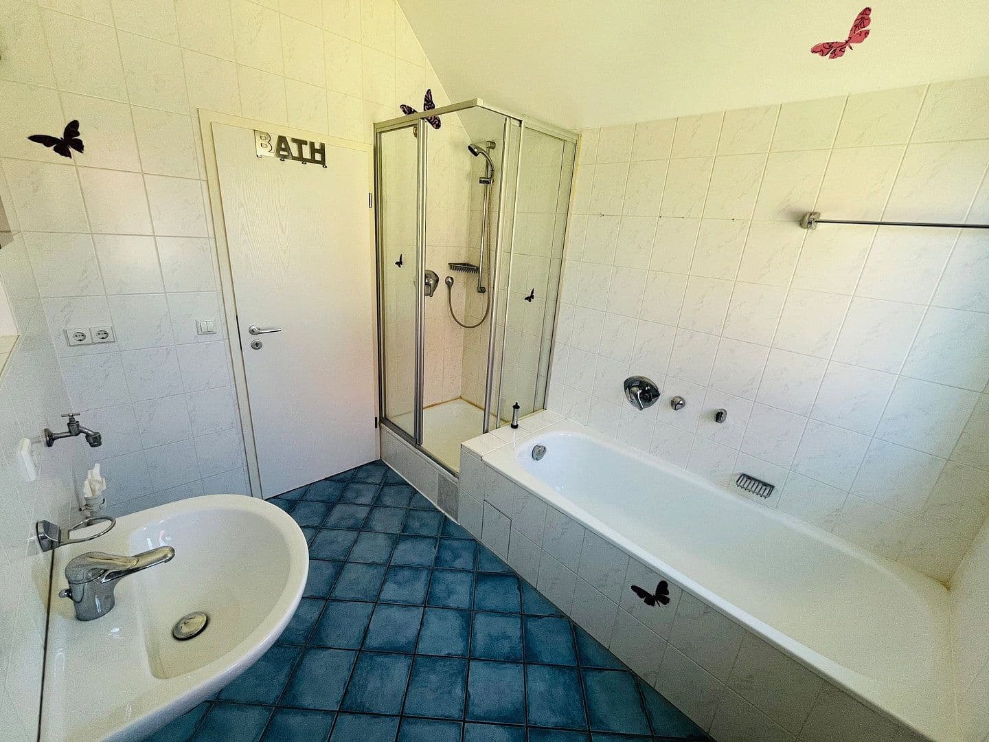 Prenájom bytu 2-izbový 67 m², Bad Rappenau, Bádensko-Wurttembersko Prenájom bytu 2-izbový 67 m², Bad Rappenau, Bádensko-Wurttembersko