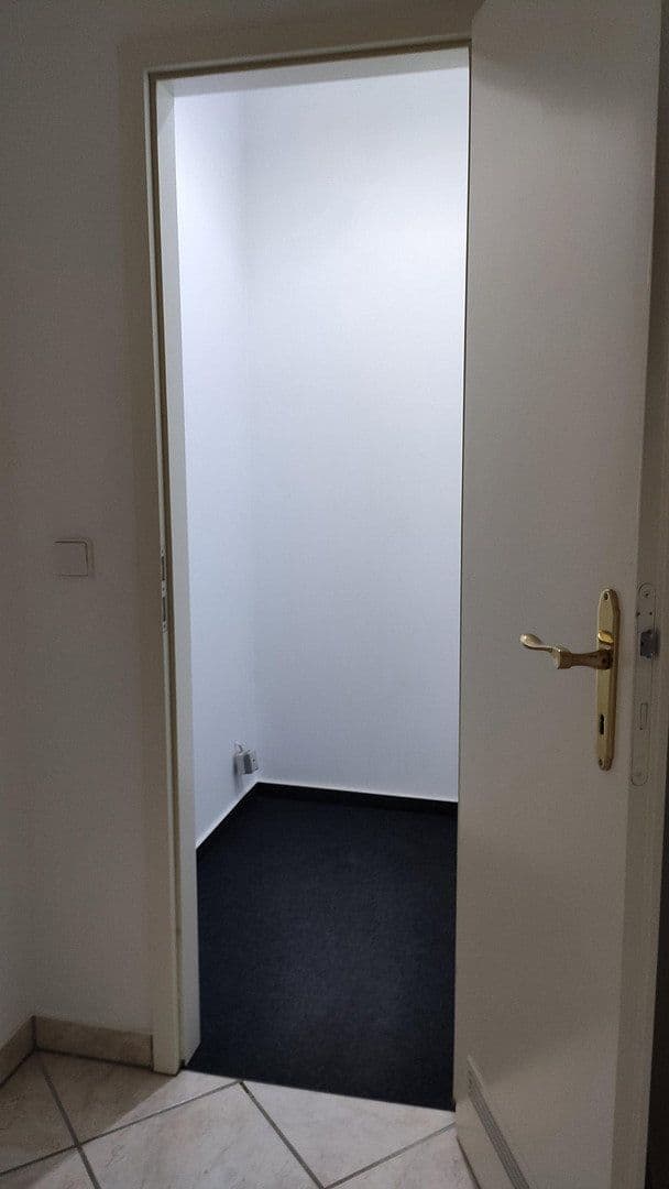 Predaj bytu 3-izbový 106 m², Berlin, Berlín Predaj bytu 3-izbový 106 m², Berlin, Berlín