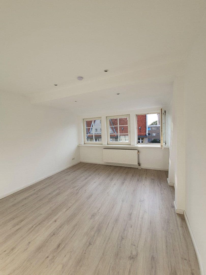 Predaj bytu 3-izbový 106 m², Berlin, Berlín Predaj bytu 3-izbový 106 m², Berlin, Berlín