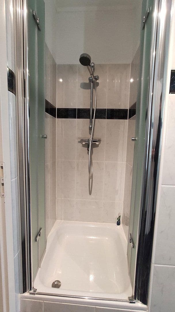 Predaj bytu 3-izbový 106 m², Berlin, Berlín Predaj bytu 3-izbový 106 m², Berlin, Berlín