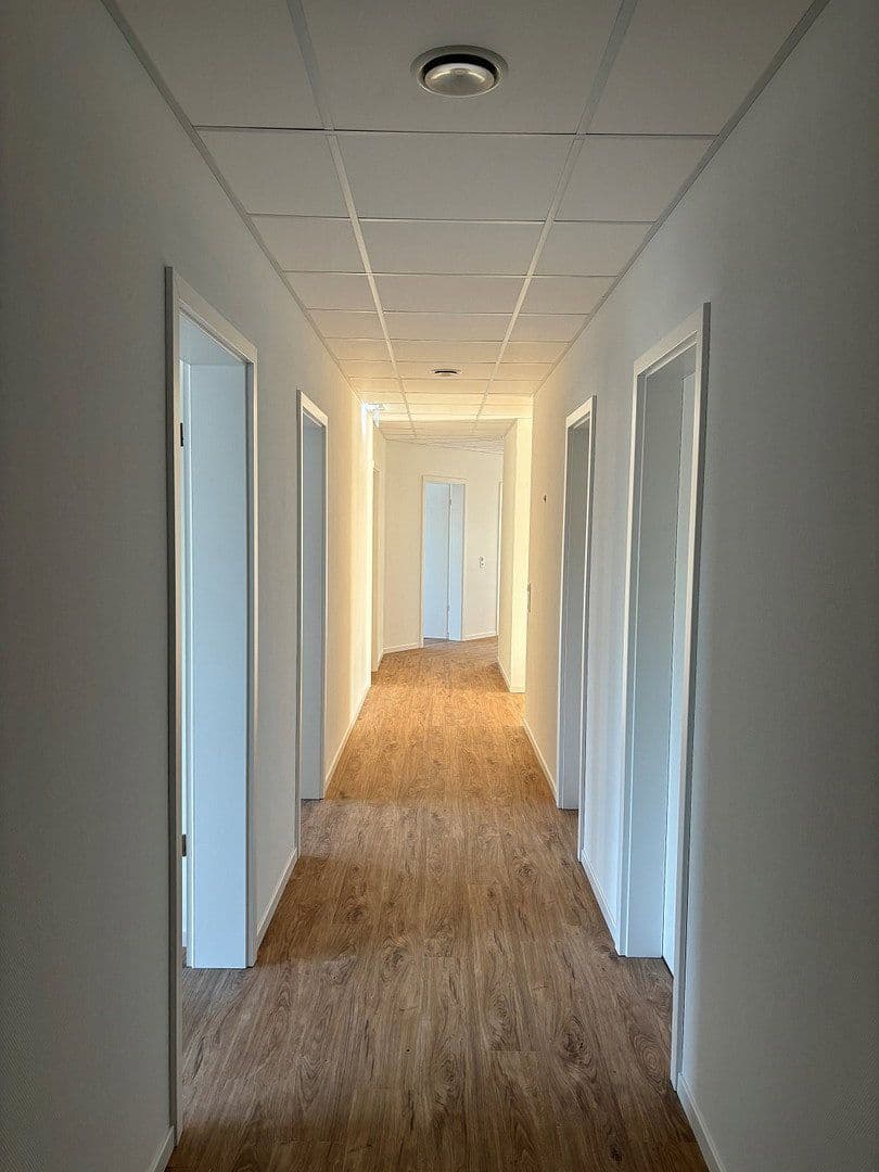 Prenájom kancelárie 27 m², Im Doorgrund 4a, Bad Zwischenahn, Dolné Sasko Prenájom kancelárie 27 m², Im Doorgrund 4a, Bad Zwischenahn, Dolné Sasko