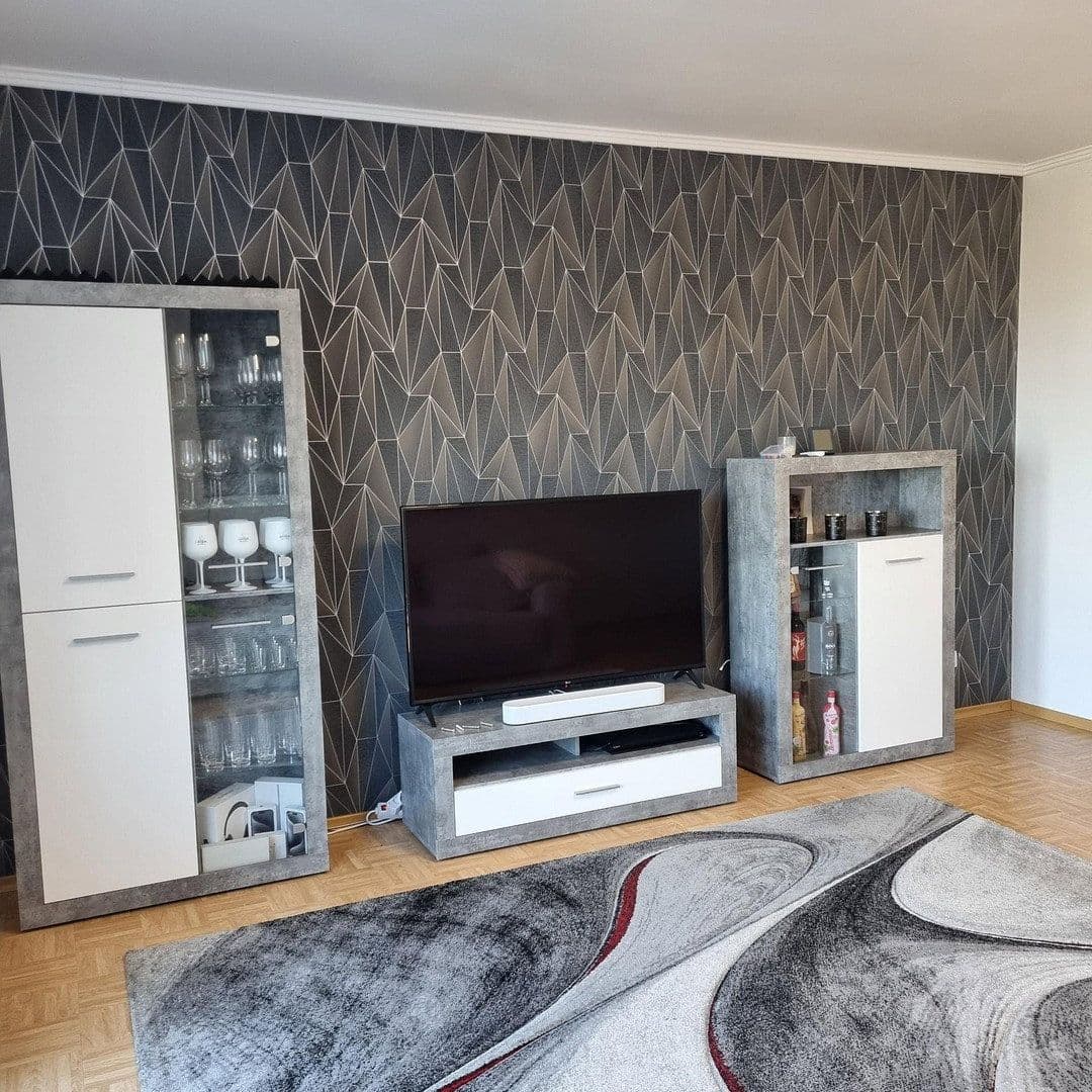 Prenájom bytu 3-izbový 95 m², Ettringen, Porýnie-Falcko Prenájom bytu 3-izbový 95 m², Ettringen, Porýnie-Falcko
