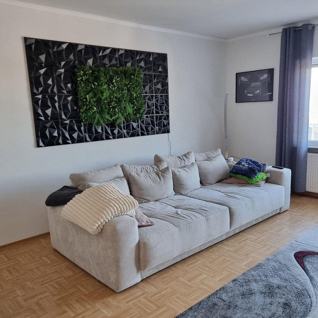 Prenájom bytu 3-izbový 95 m², Ettringen, Porýnie-Falcko Prenájom bytu 3-izbový 95 m², Ettringen, Porýnie-Falcko